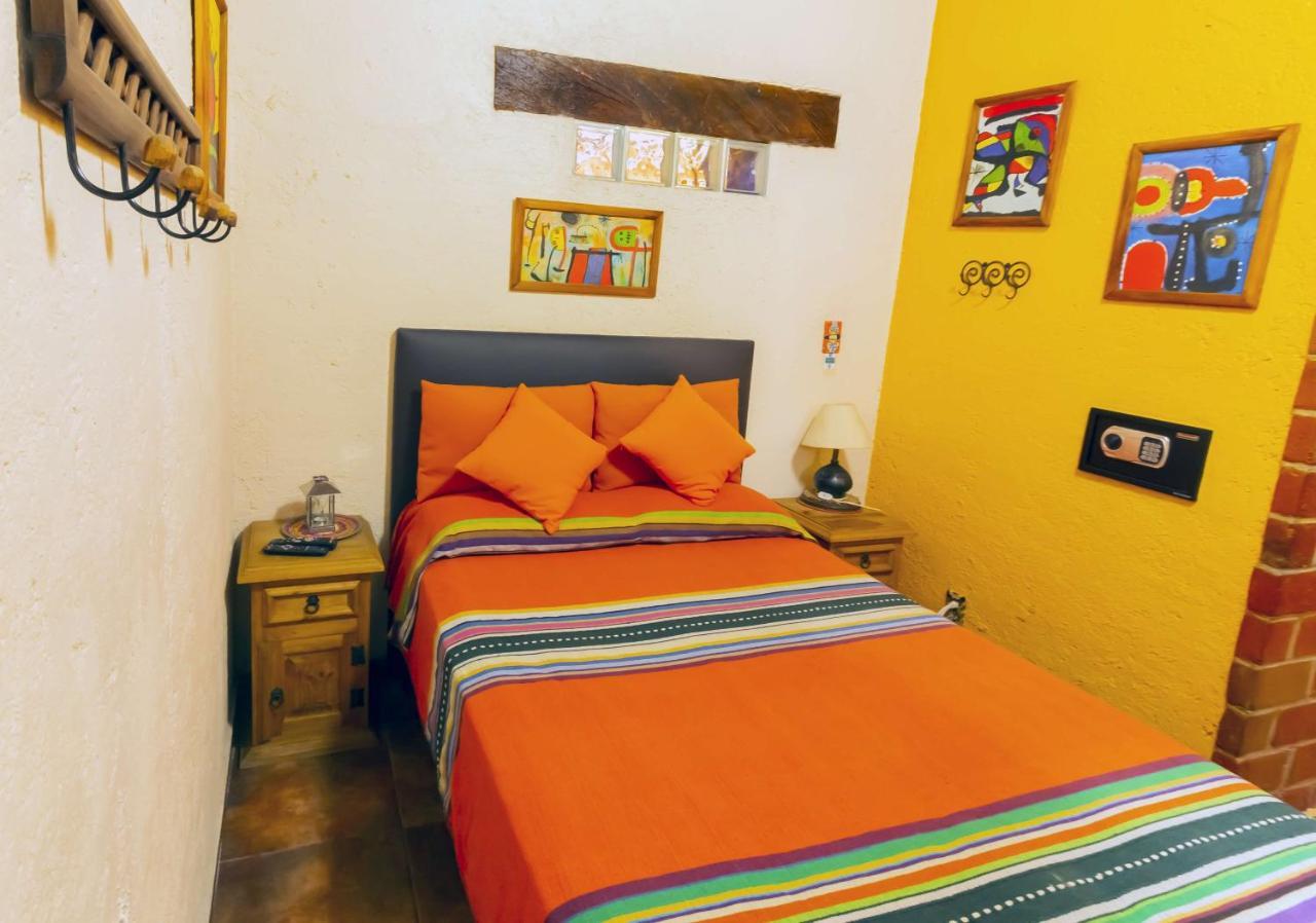 Mex Suites Casa Azul B&B Mexico City Exterior photo