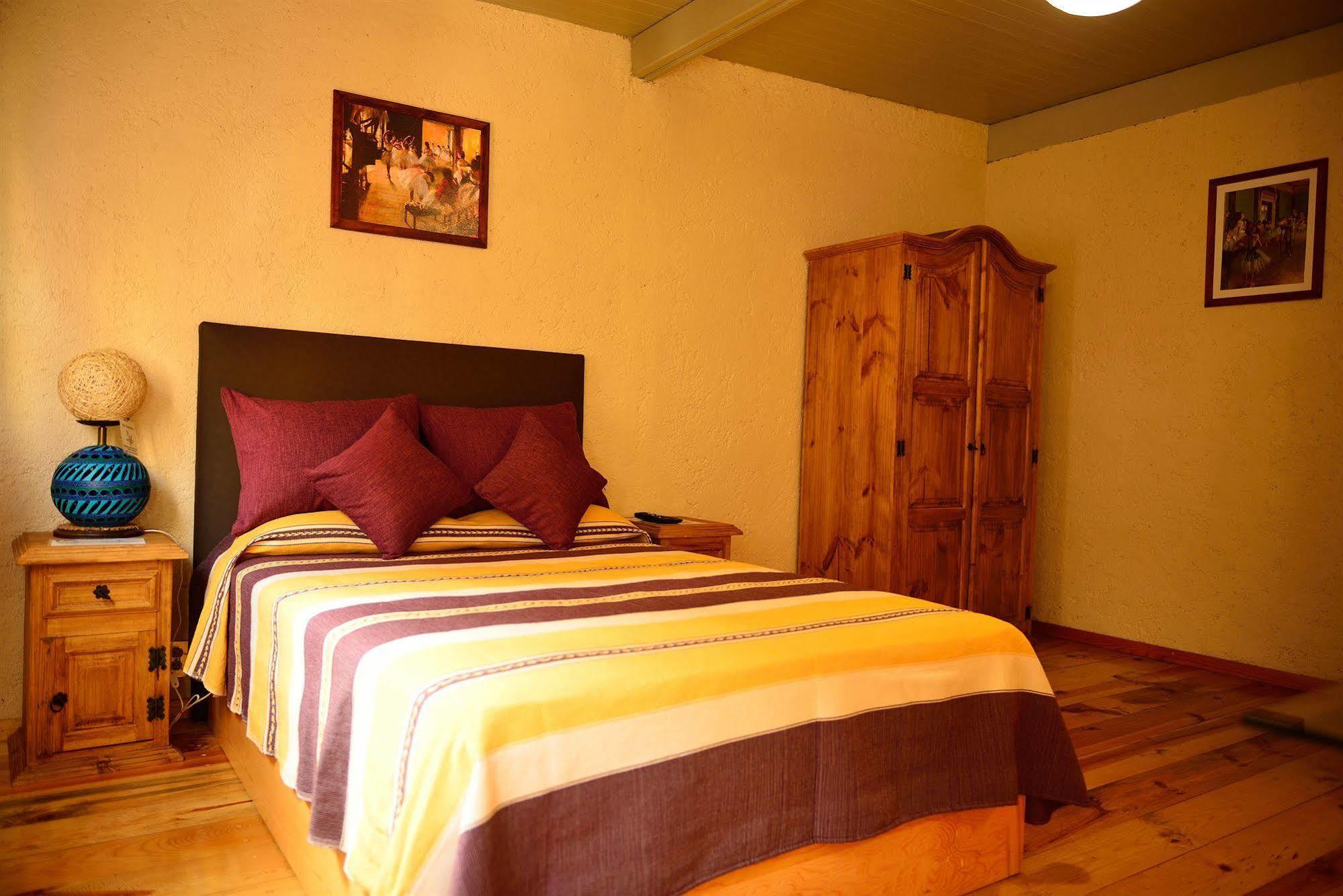 Mex Suites Casa Azul B&B Mexico City Exterior photo